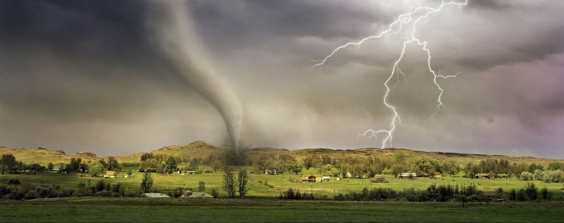 How to Protect Your Hot Tub When Severe Weather Approaches