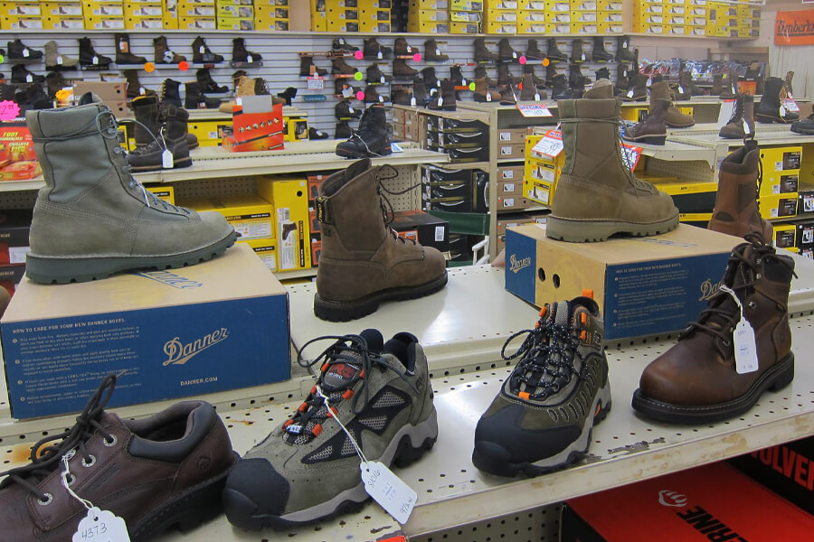 Huge Selection of Workwear, Hiking Boots, Work Boots in Elmira Heights, NY Hesselson's