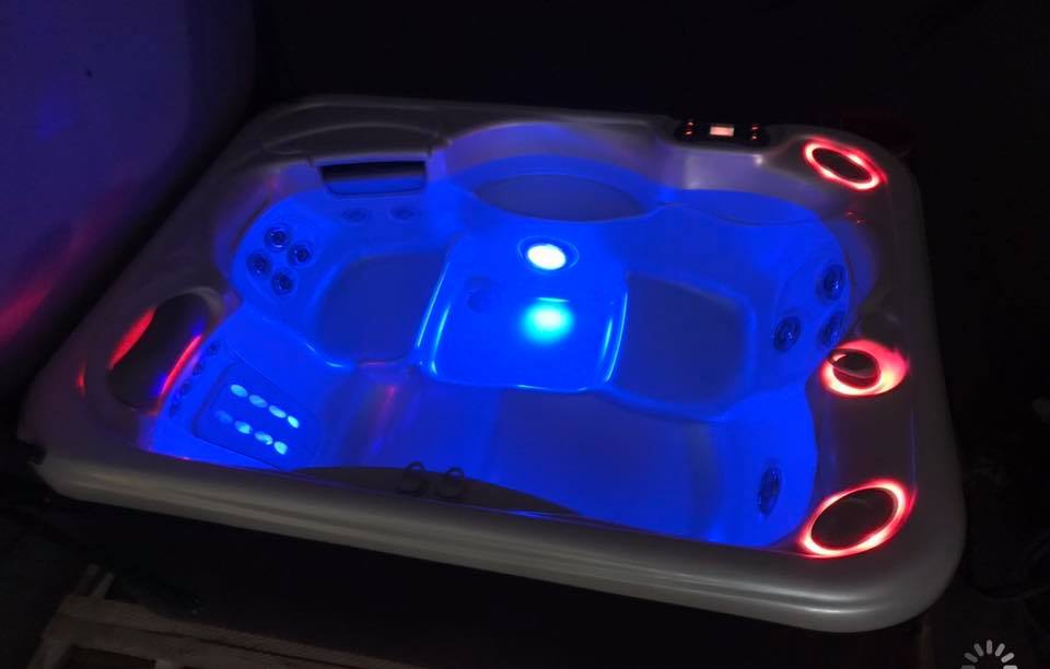 PreOwned & Clearance Hot Tubs and Spas Hot Spring Spas of La Crosse