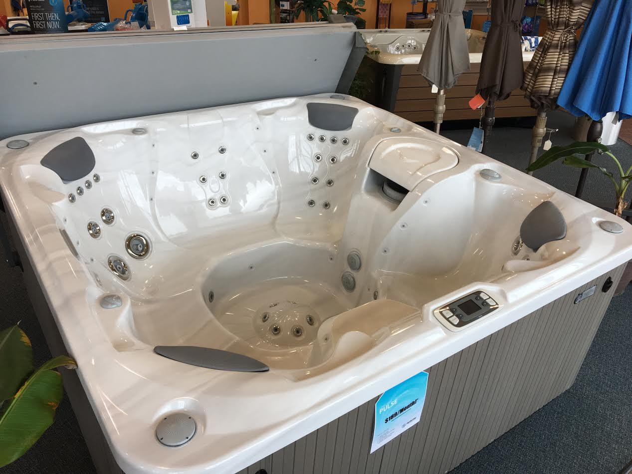 Pulse Showrrom Mermaid Pool, Spa & Patio