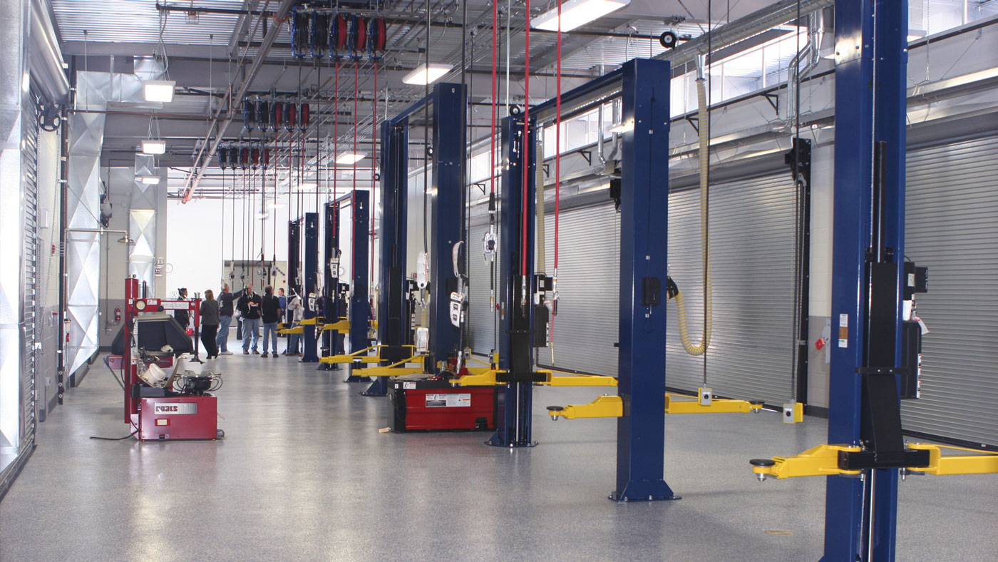 2011 Gale and the High School Automotive Training Center Banks Power