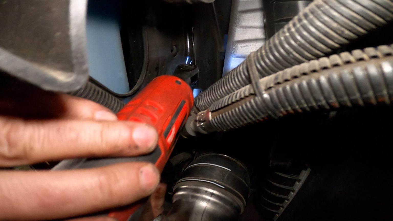 97708 Duramax Oil Cooler Upgrade Kit Owners Manual Banks Power