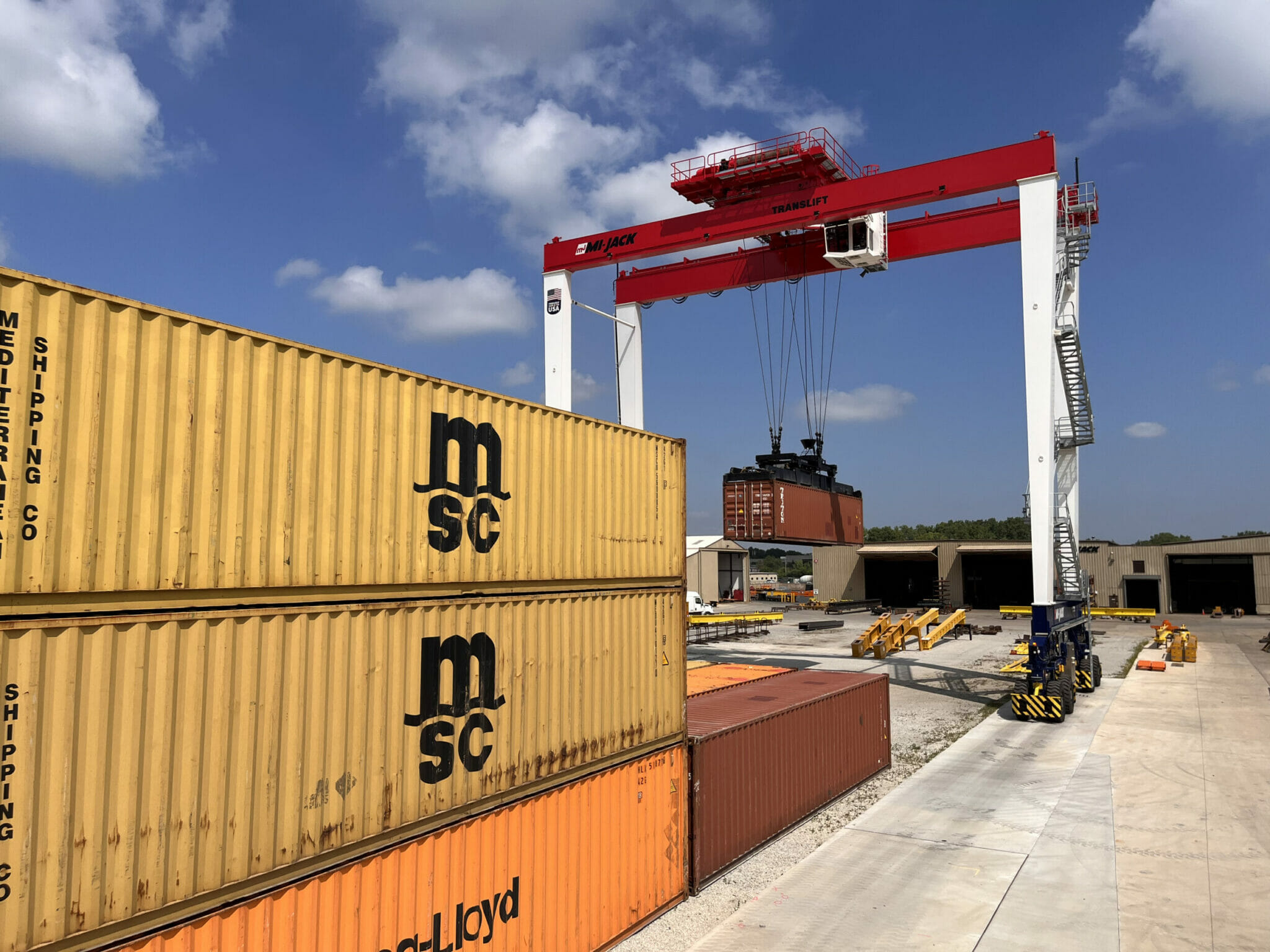 JL1400P-Electric-RTG-Crane-With-Containers