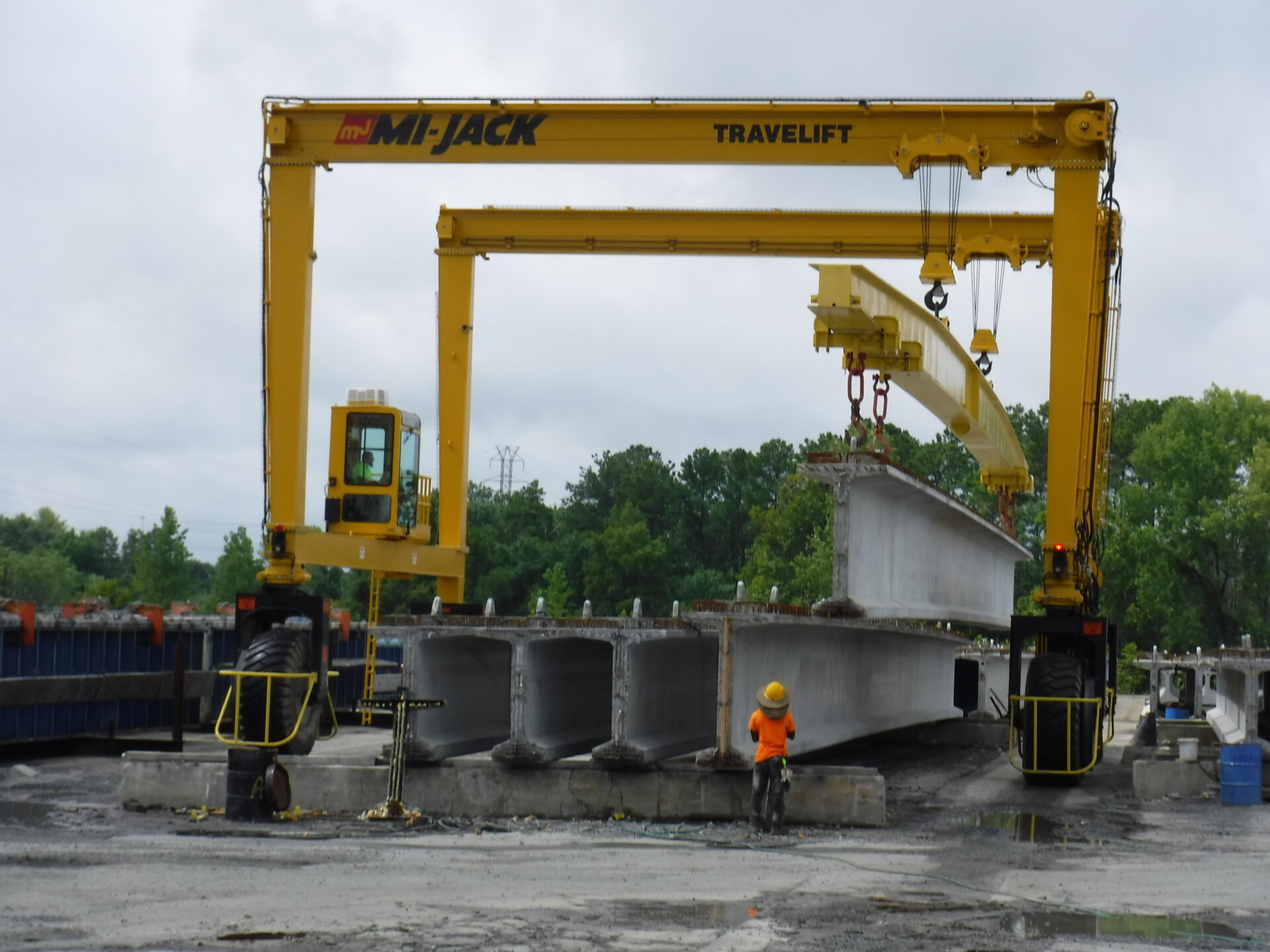 Travelift MJ85HD Rubber Tire Gantry Crane MiJack