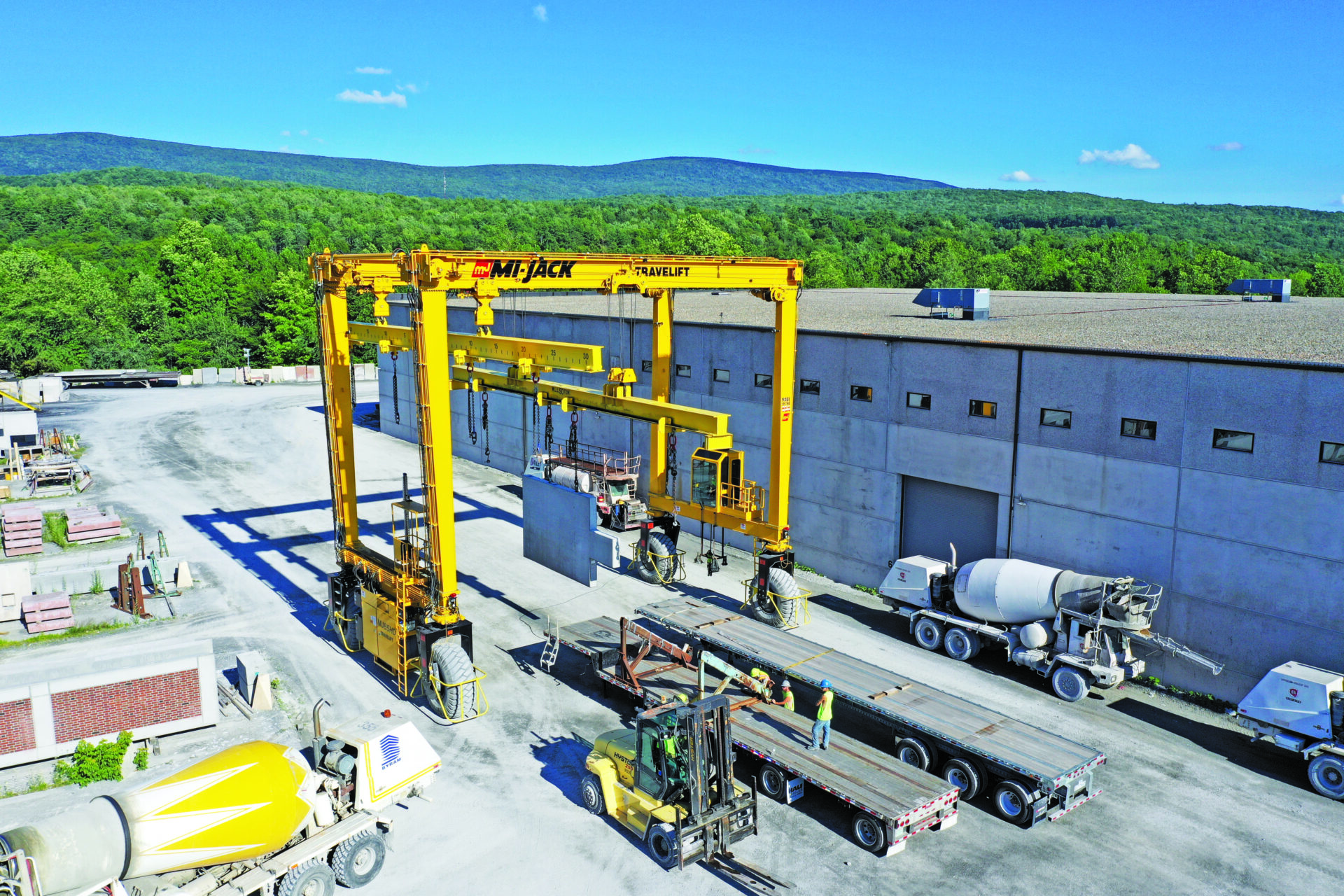 Travelift MJ85HD Rubber Tire Gantry Crane MiJack