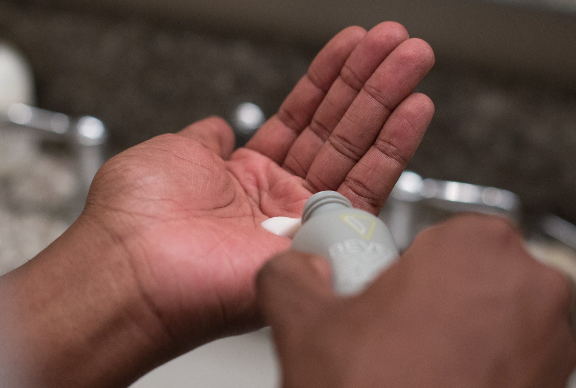 Why You Should Use a Pre Shave Oil Bevel