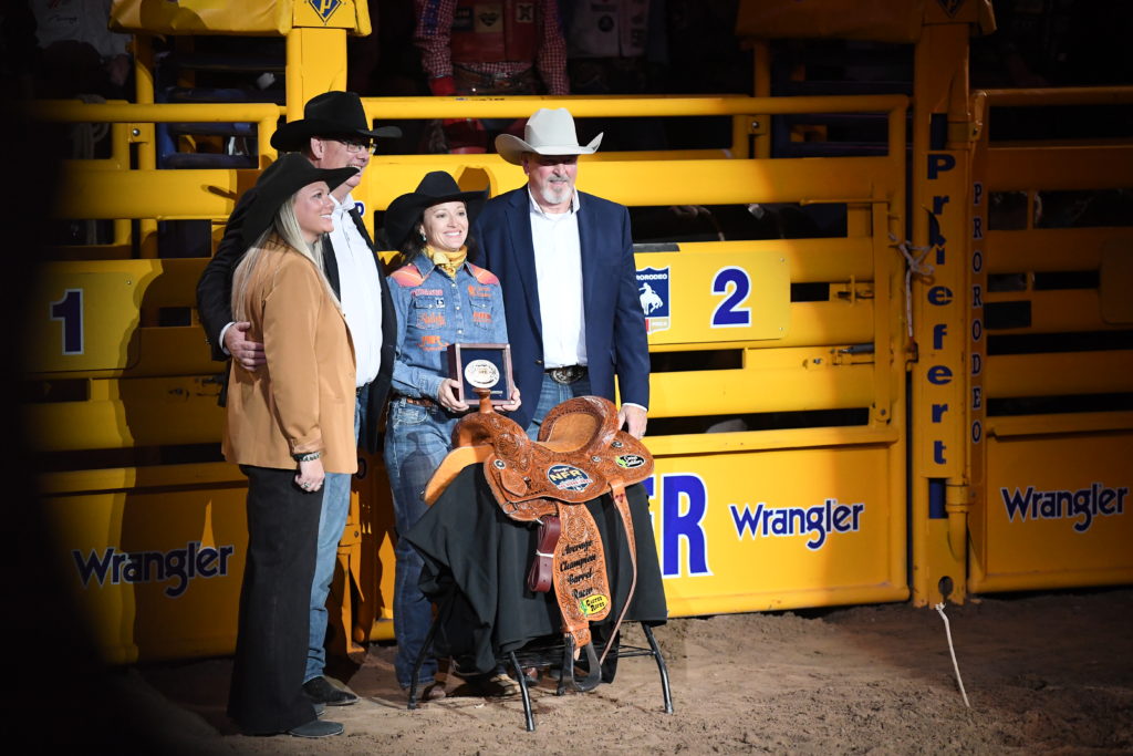 Jordon Briggs earns 2021 barrel racing world championship at NFR.
