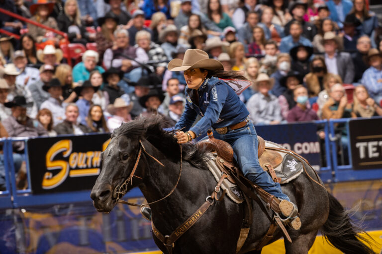 2021NFR_R03_GBR_Nellie Miller_P Kitts-2