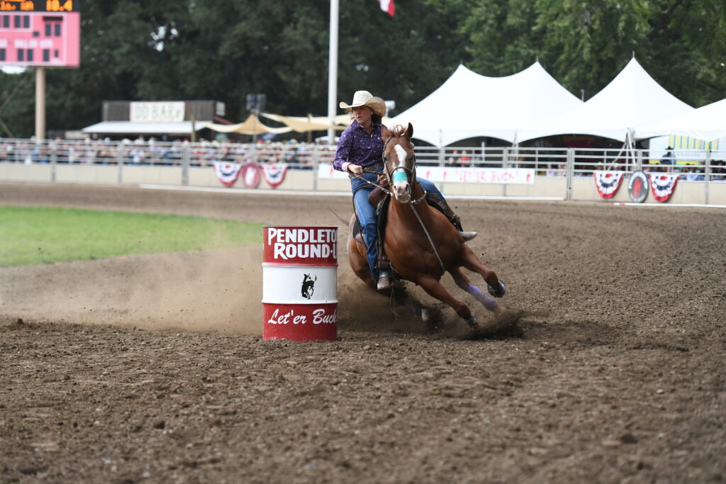Kaseuy Gartner winning Pendleton Round-up Barrel Racing