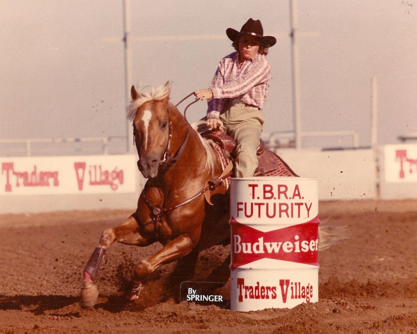 Vickie Adams and Fire Water Flit barrel racing