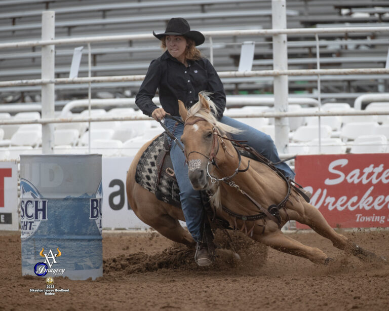 Victoria Procter barrel racing Sikeston Jaycee Bootheels Rodeo