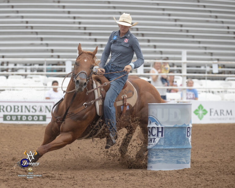 Lacinda Rose barrel racing Sikeston MO