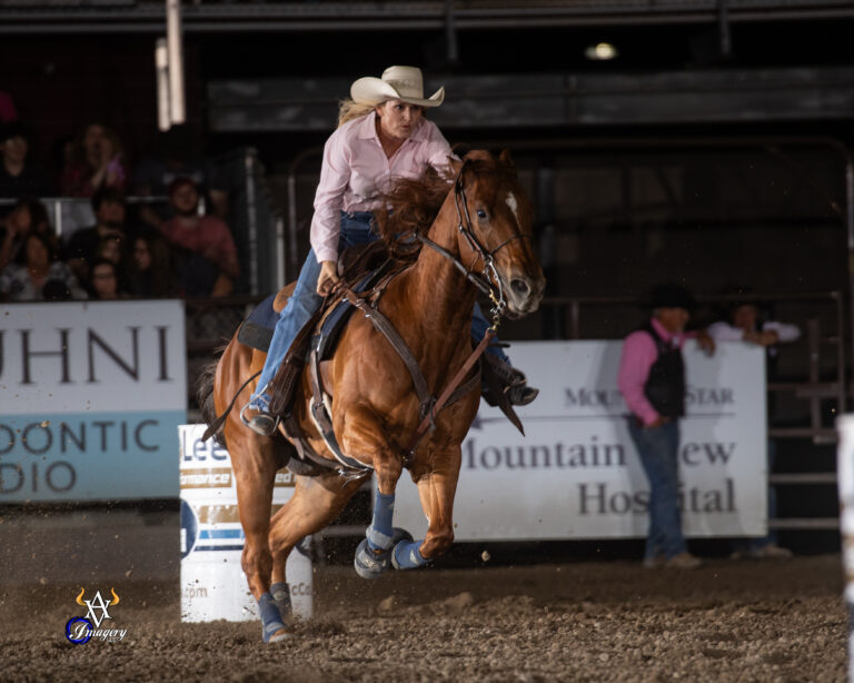 Carlee Otero barrel racing