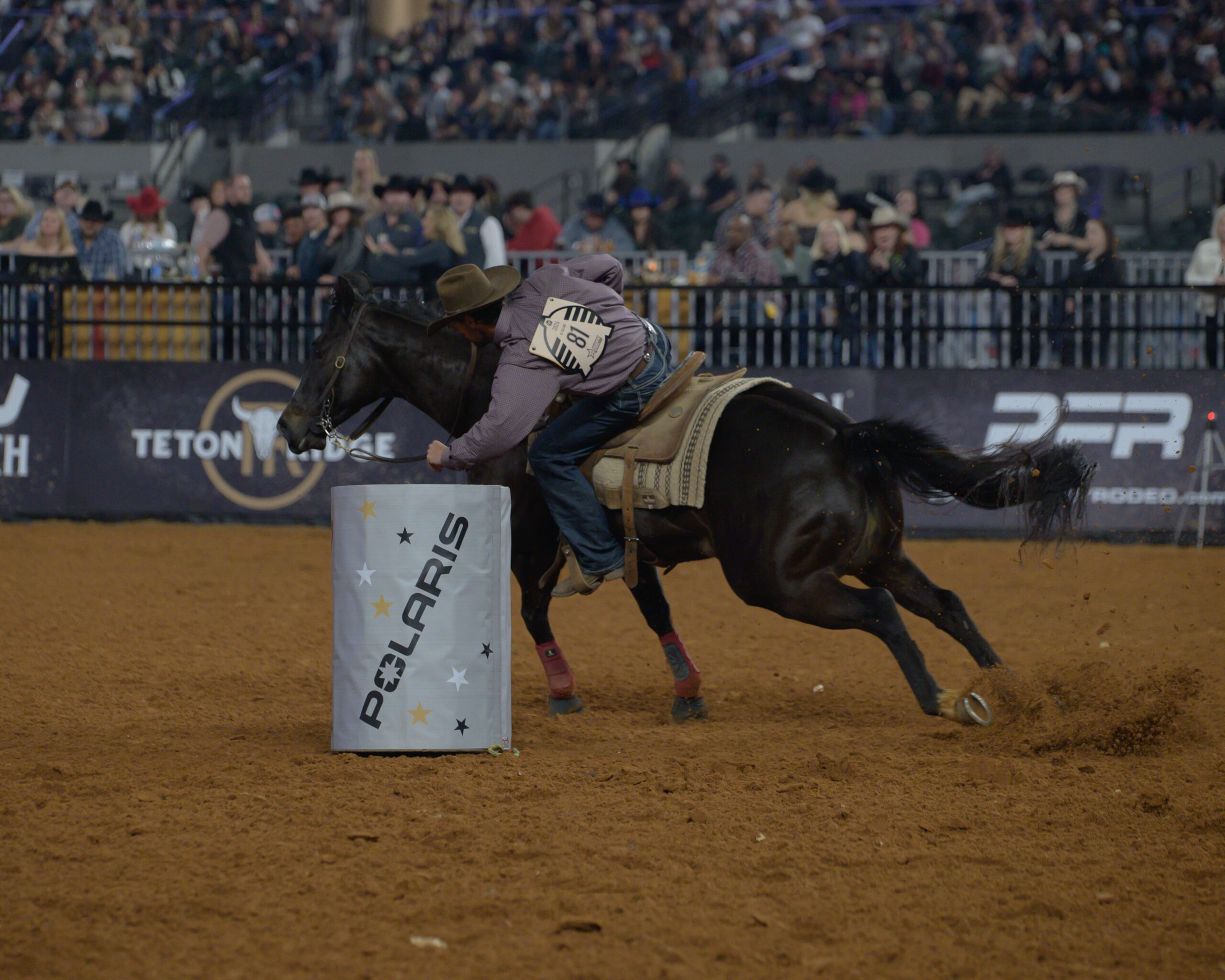 Brandon Cullins wins The American barrel racing