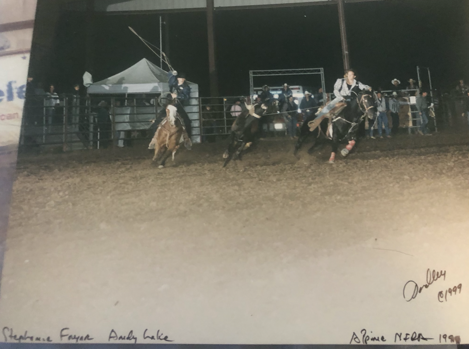 Stephanie Fryar team roping