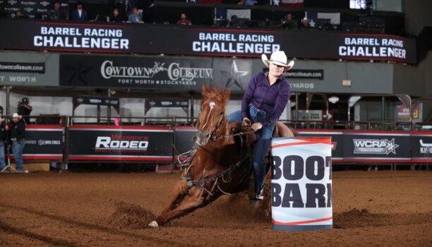 Makenzie Mayes barrel racing