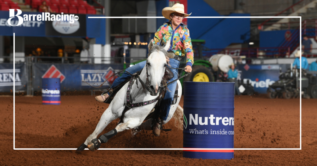 Bella Skinner barrel racing