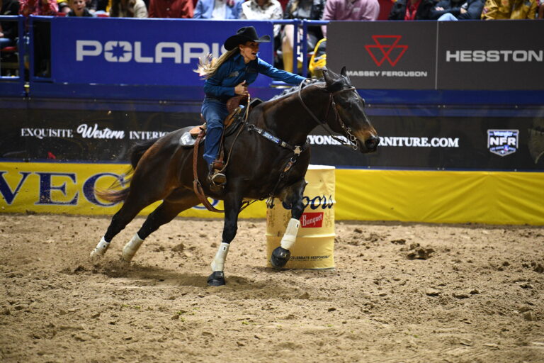 Kassie Mowry barrel racing NFR