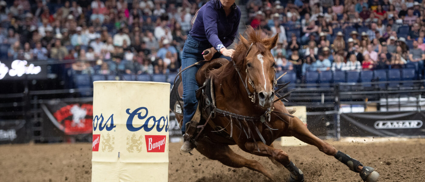 Makenzie Mayes ProRodeo barrel racing