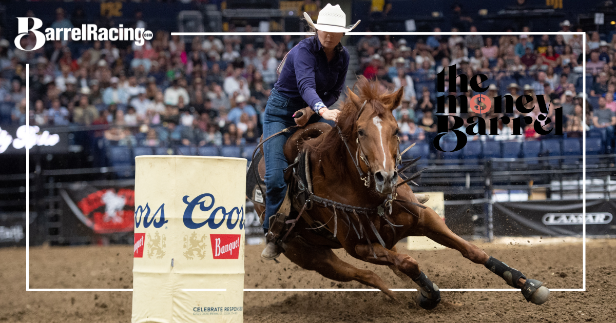 Makenzie Mayes barrel racing