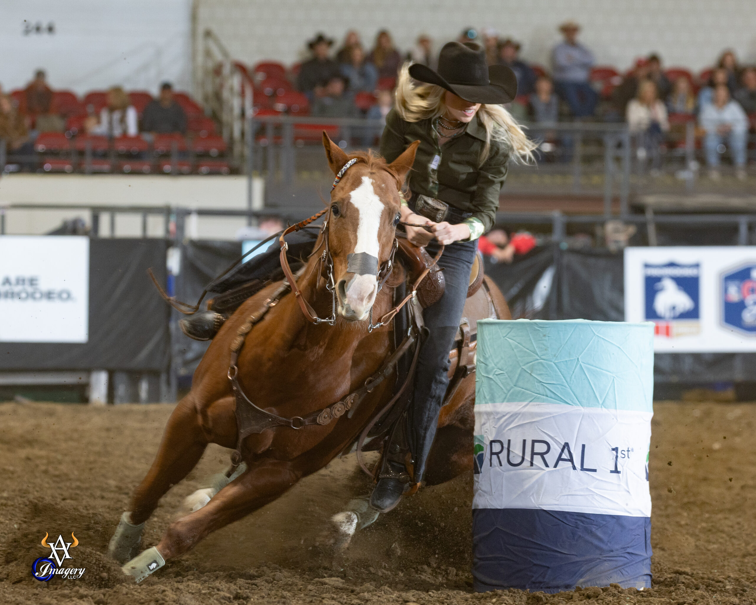 Austyn Tobey barrel racing