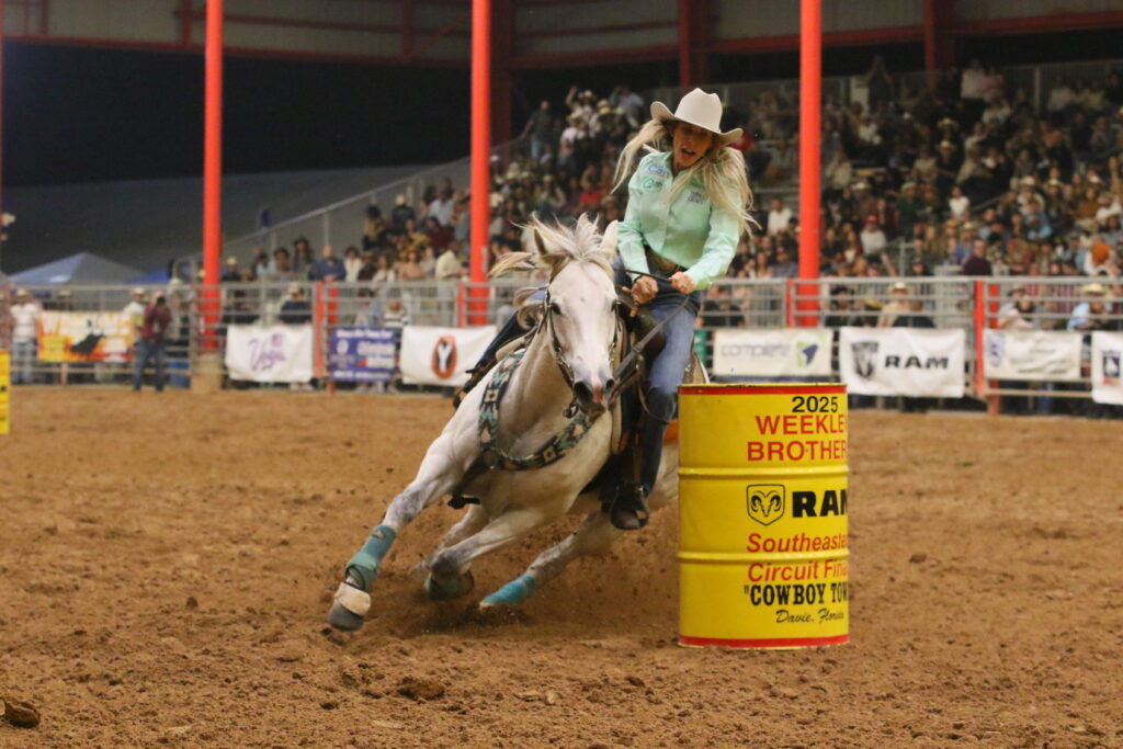 Margo Crowther and Saylors Packin Fame win average, year-end, and fastest time overall at Southeastern Circuit Finals