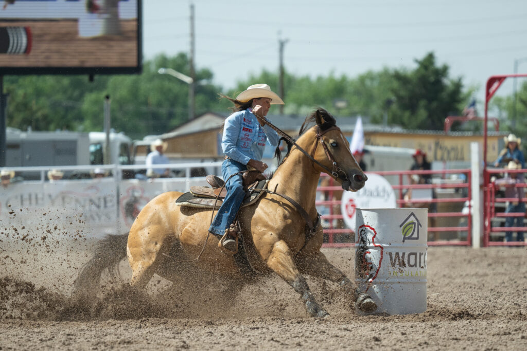 Lisa Lockhart barrel racing Cheyenne