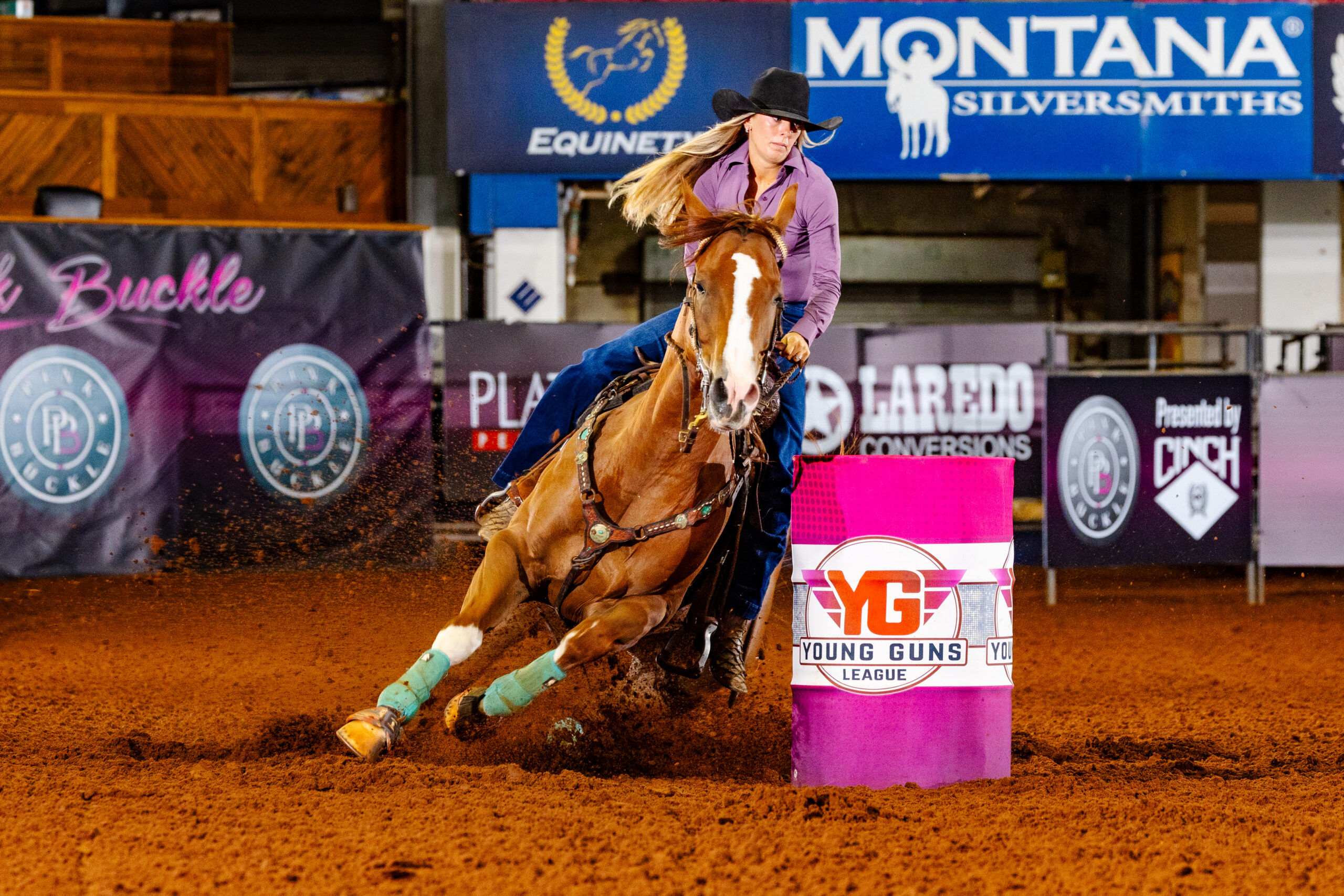 Jordan Harrell turns a barrel on a red horse, The Angels Seis Fame