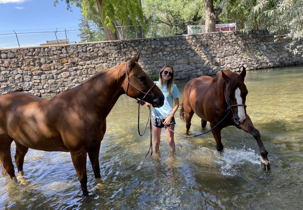 Josie Conner ProRodeo Rookie breakaway