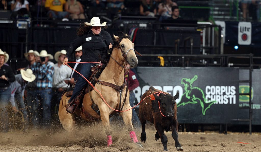 Catherine Clayton roping her Progressive Round calf to advance to WCRA Rodeo Corpus Christi Showdown Round.