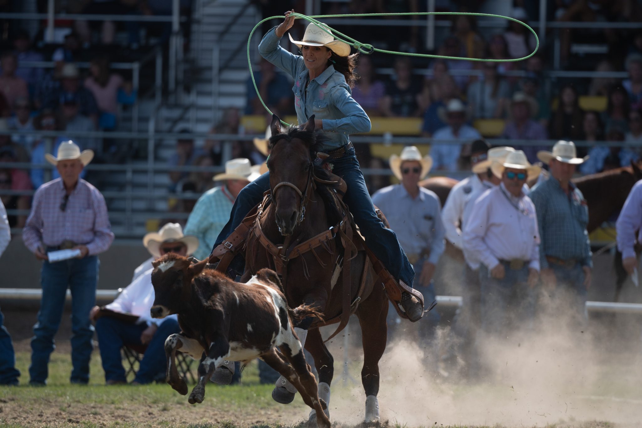 Joey Williams ropes at the Pendleton Round-Up