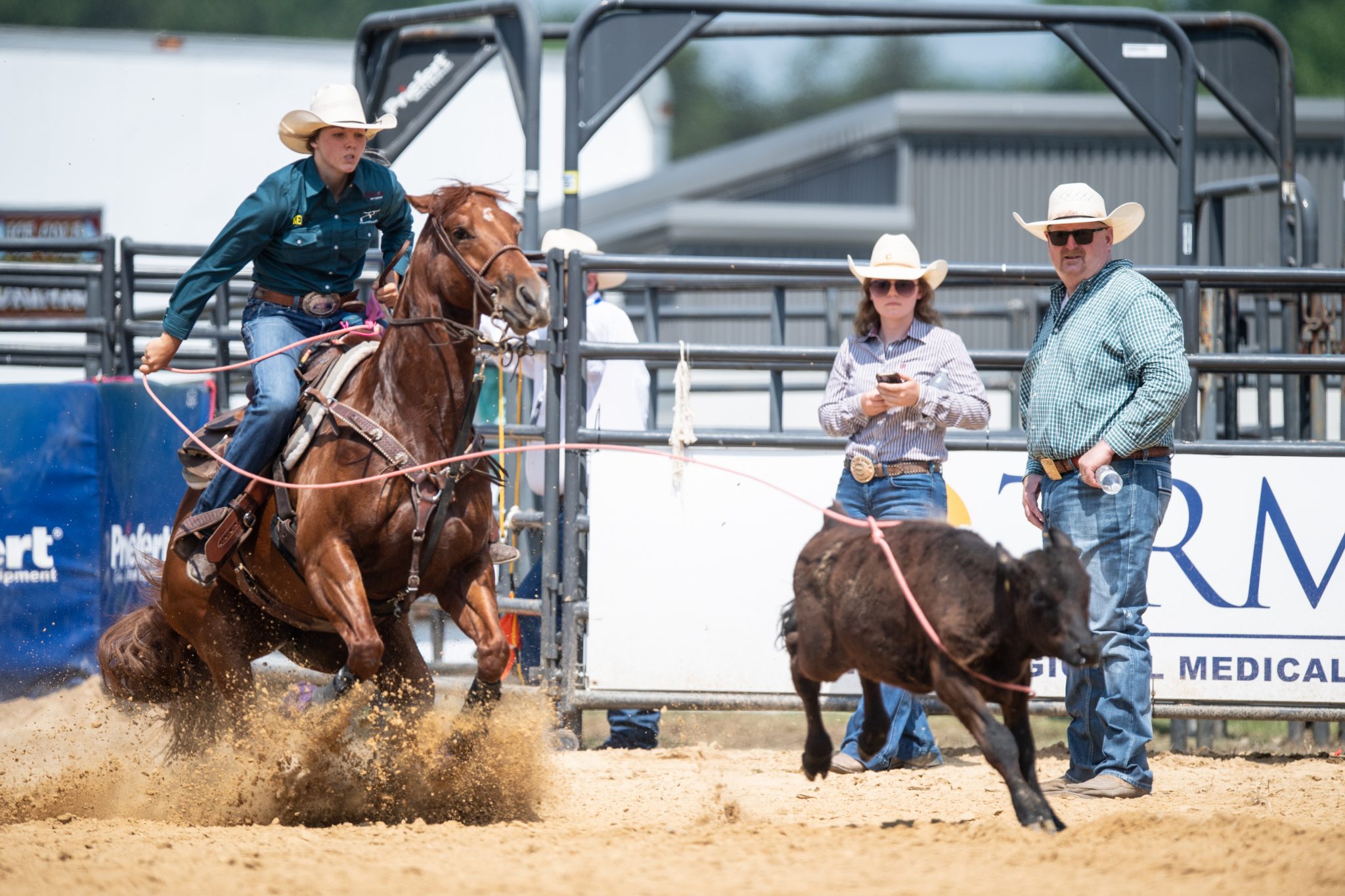 Braylee Shepherd ropes in Mt. Pleasant, Texas.