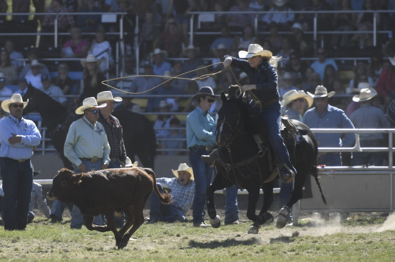 Bailey Patterson Ropes at the 2023 Pendleton Round-Up