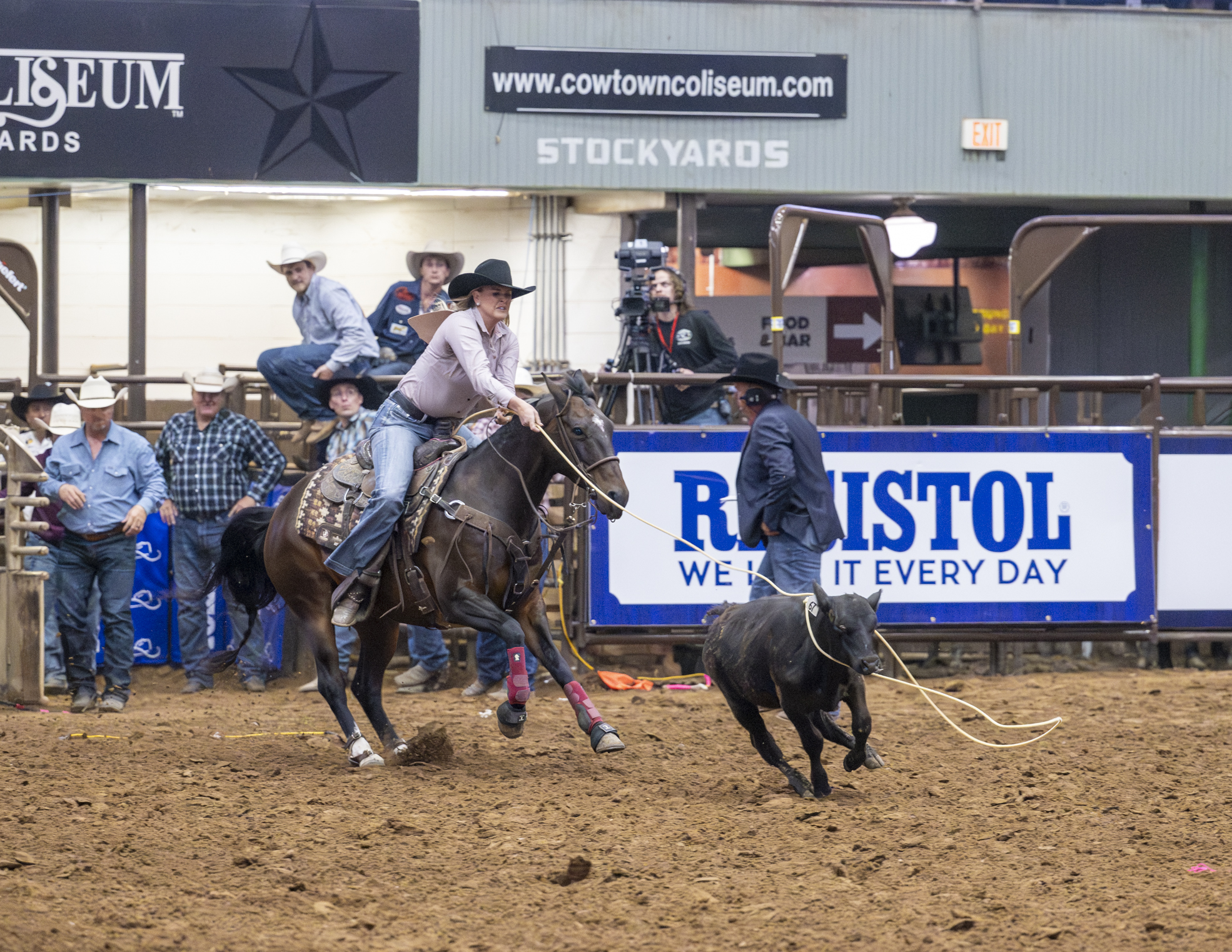 Ariana Varischetti and Reno topped a Go-Round at the 2024 Resistol Rookie Roundup in Fort Worth.