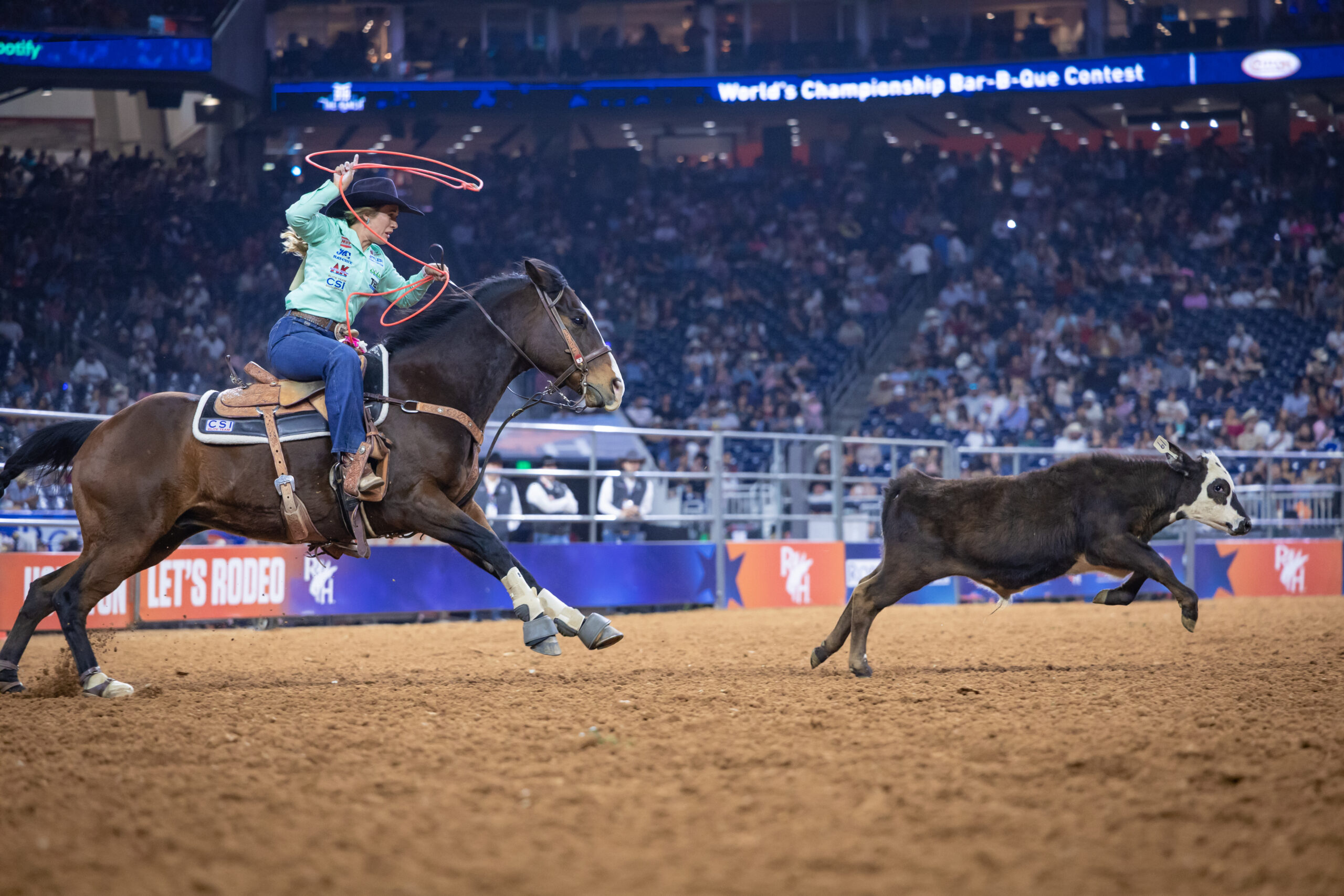 Maddy Deerman and "Whopper" topped the first performance of Super Series 5 at RodeoHouston.