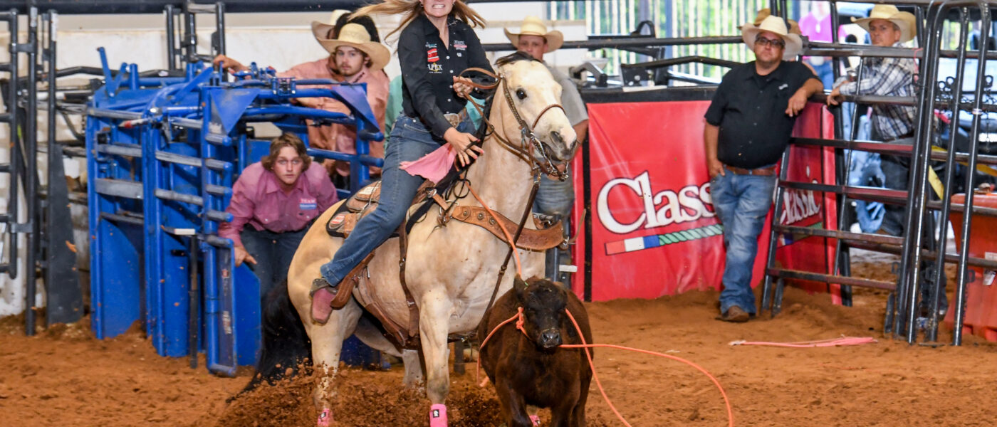 Kieley Walz and "heart horse" Bella secured the 2025 Total Feeds Open Breakaway National Championship title.