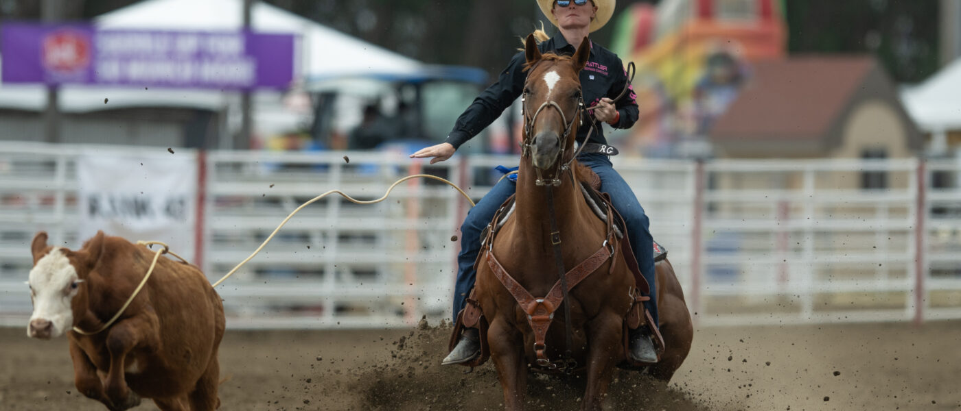 Rylee George rode Liz Hirdes' “Louie” to the 2025 California Rodeo Salinas win.