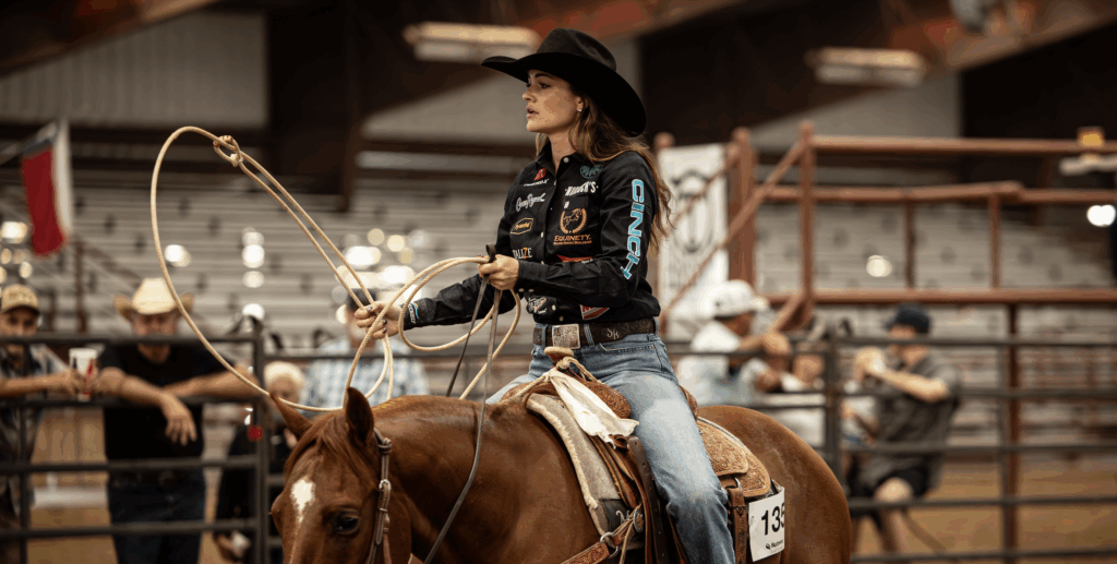 Shelby Boisjoli-Meged heads into the box at the 2025 Solo Select Stallion Incentive Breakaway Futurity riding Reyzed On Sugar.
