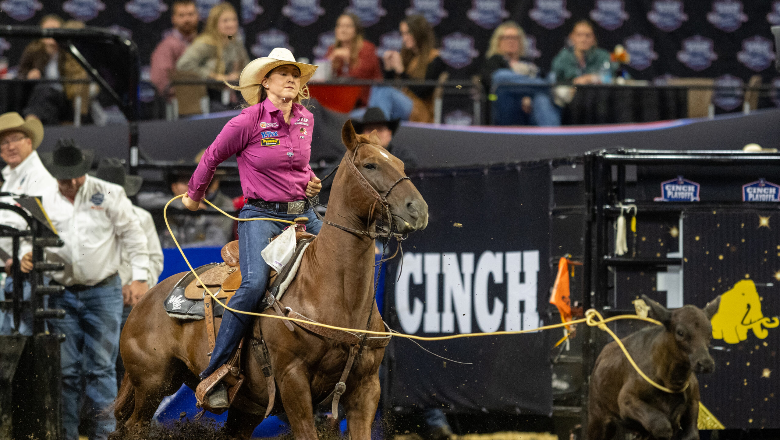 Jordi Edens-Mitchell pullign her Round 1 calf in Sioux Falls, South Dakota to split the win with Josie Conner