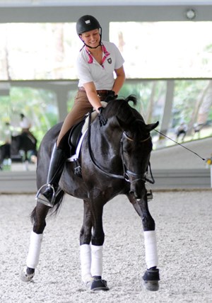 WEB-dillinger-2526-adrienne-lyle-300dpi