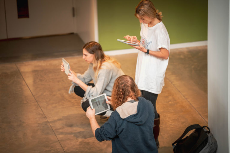 Cornell students using x-ray app