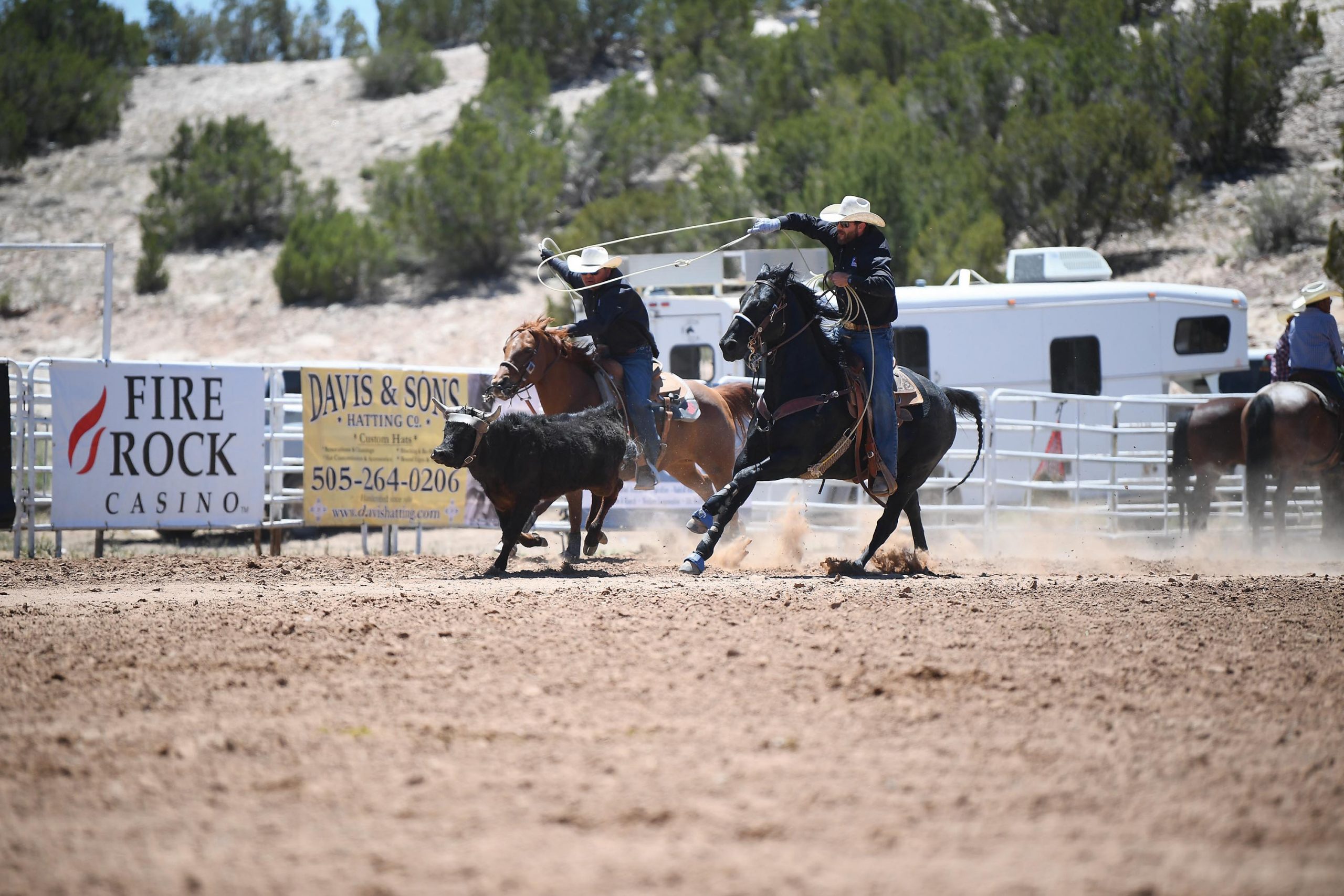 Curtis Imming heads for Omar Benally—at the Warriors and Rodeo Navojo Nation Team Roping Clinic in 2022.