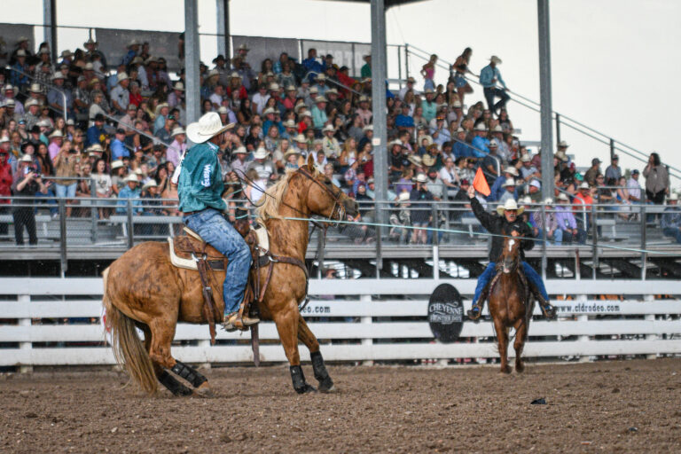 Kirby Blankenship Heeling Cheyenne Frontier Days 2023