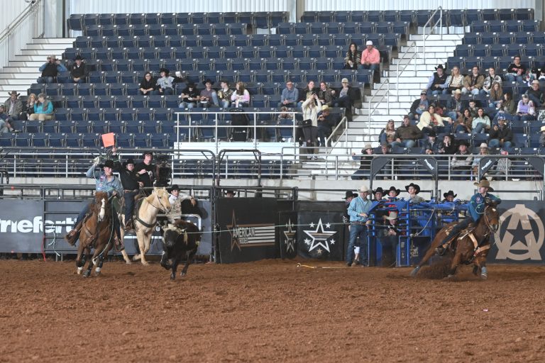 Brenten Hall heading a steer for Kaden Profili at The American Contender Finals 2024.