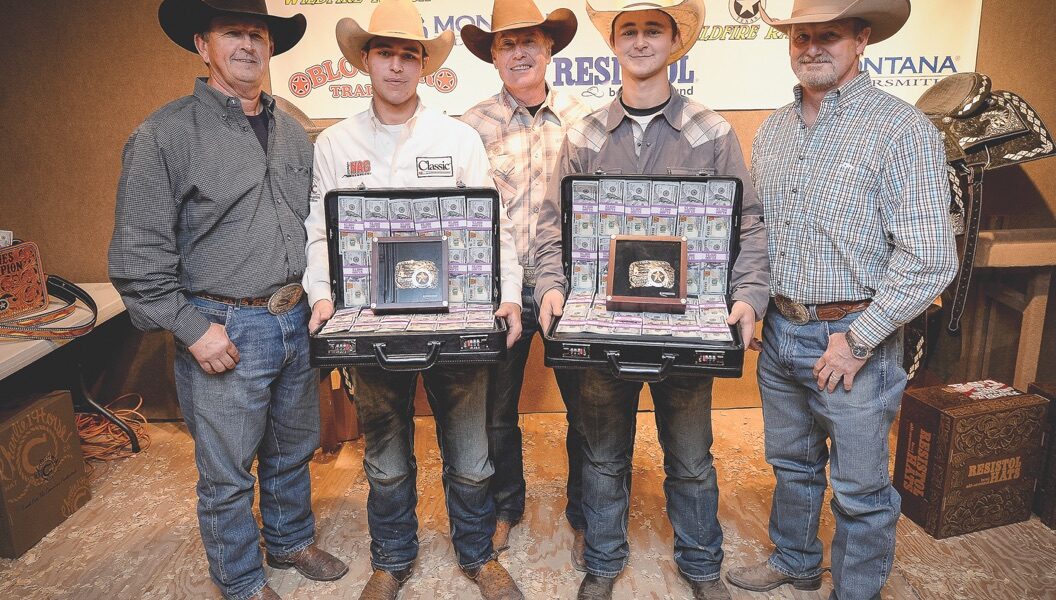 Smith brothers with 2015 Wildfire Open winnings | Gabe Wolf Photos