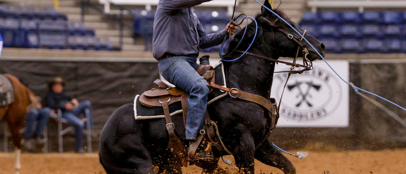 Emojii and Billie Jack Saebens are high call in the 4& Under Pre-Futurity heeling. | Audrey Hart photo