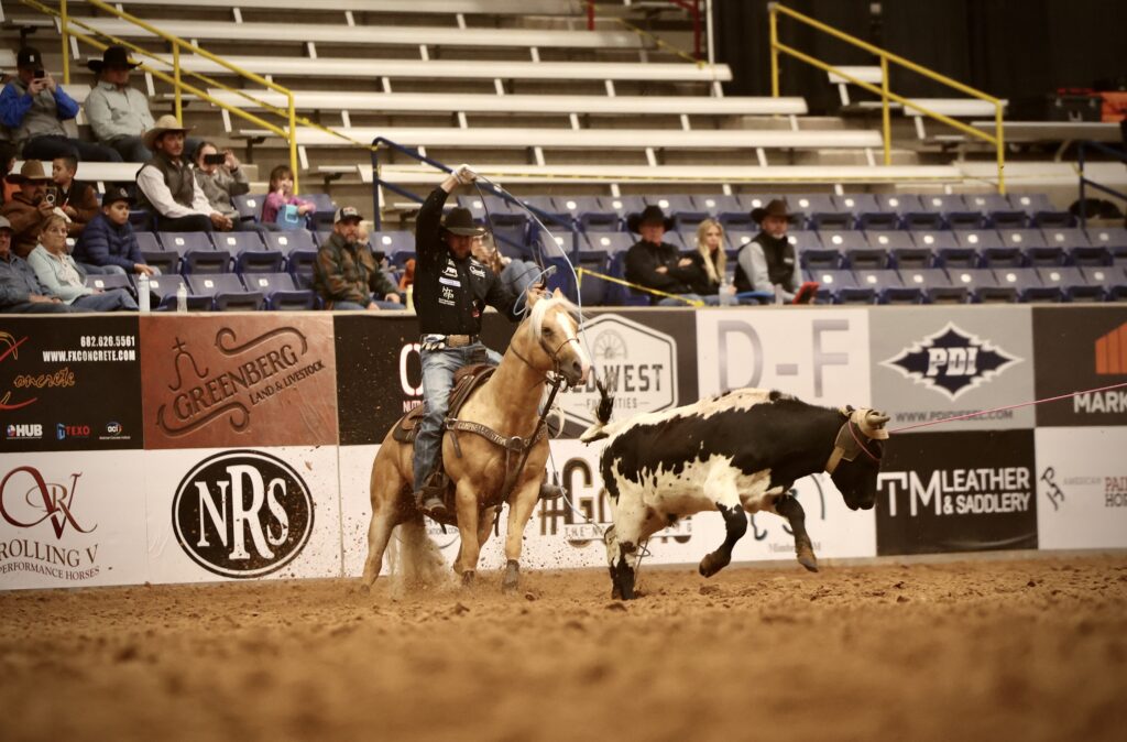 4 & Under Pre-Futurity heeling champion Magnums Shinin Spark and Joseph Harrison. | TRJ file photo by Calli Montague