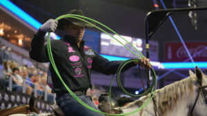 Tanner Tomlinson preparing his Lone Star Frio at the Governor's Cup.