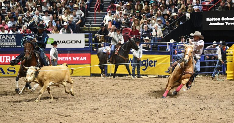 SJR Diamond Bond goes to work for Kolton Schmidt in Round 2 of the 2025 NFR.