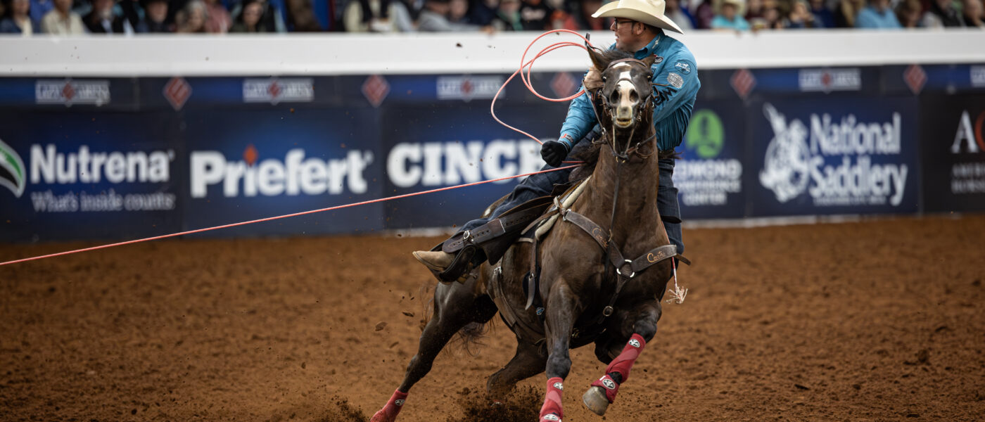 Coleman Proctor turns a steer